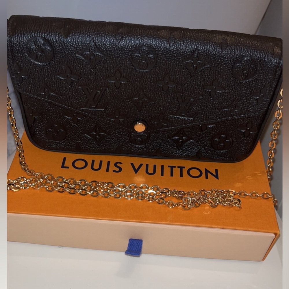 LOUIS VUITTON Félicie Pochette